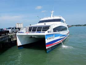 Boonsiri Catamaran and Van for transfers from Koh Mak to Trat Airport
