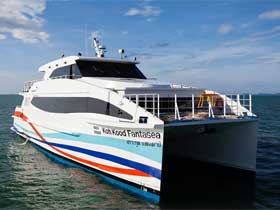Boonsiri Catamaran for transfers between Koh Chang, Koh Kood, Koh Mak, Trat, Laem Sok